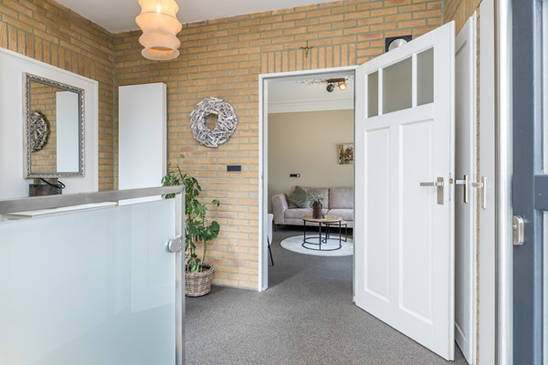 Foto - Te koop: Instapklaar gemoderniseerd vrijstaand woonhuis met 188 m2 wonen in Bocholtz